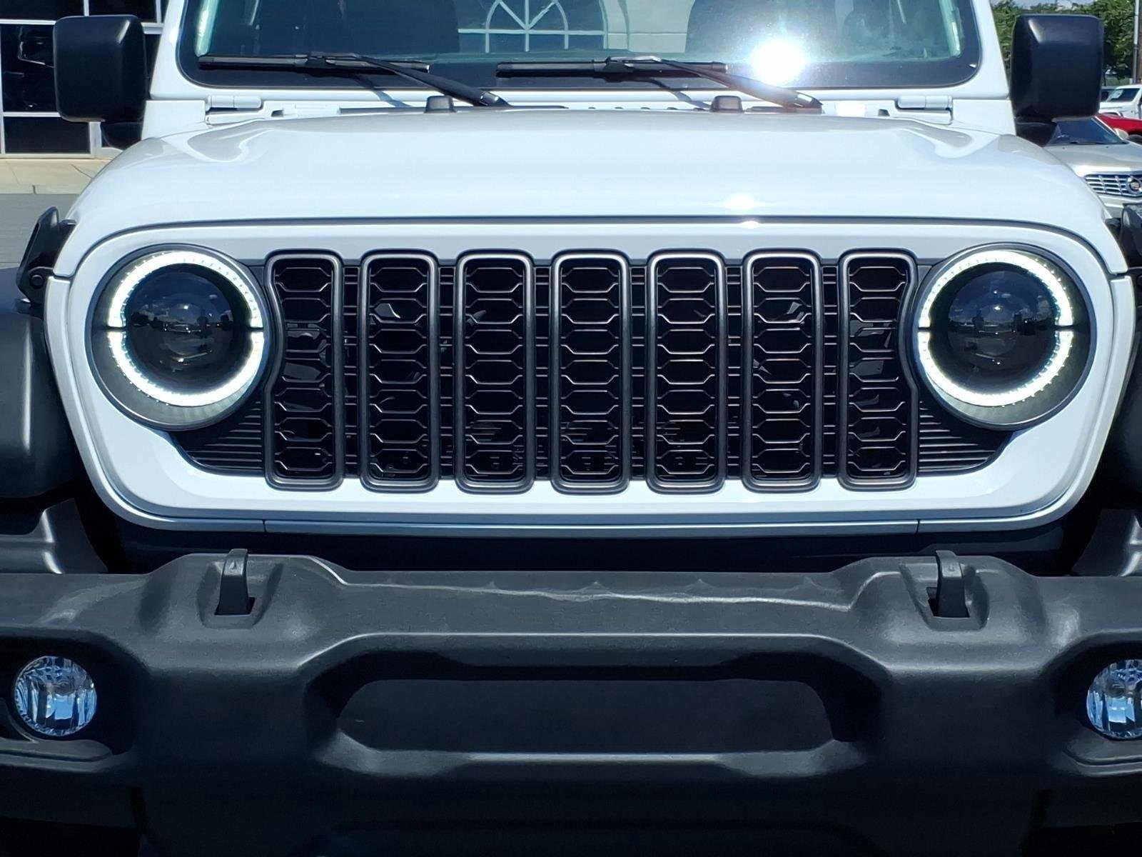Used 2025 Bright White Clearcoat Jeep Sport image 13