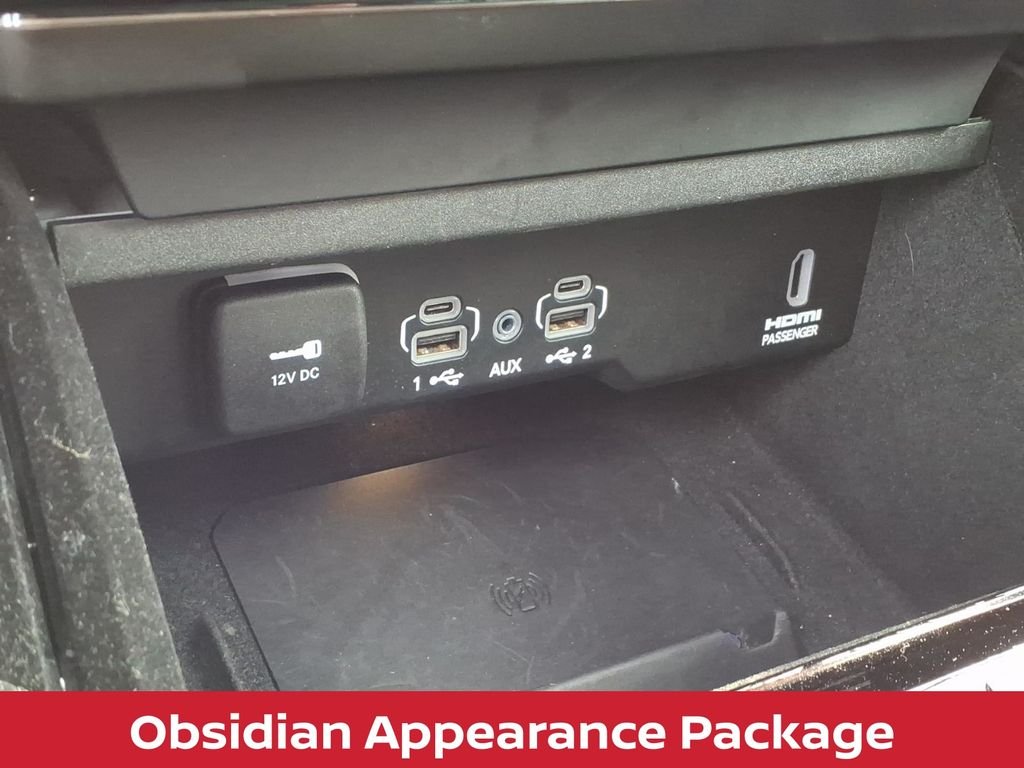 Used 2024 Baltic Gray Metallic Jeep Series II obsidian w/panoramic roof image 28