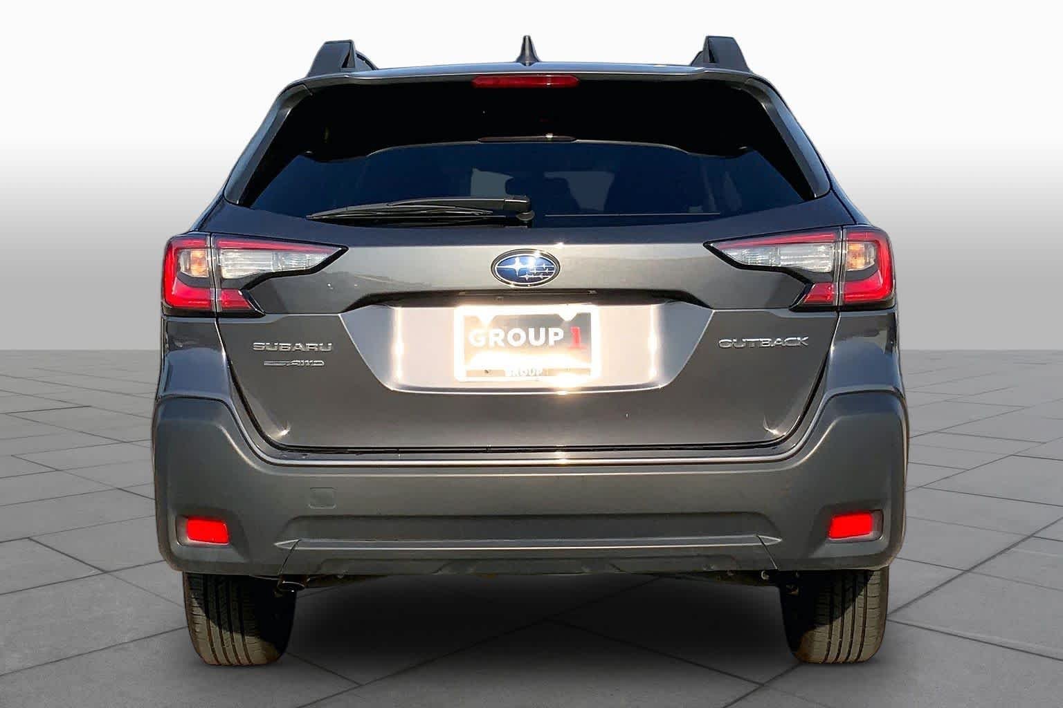 Used 2025 Magnetite Gray Metallic Subaru Premium image 5