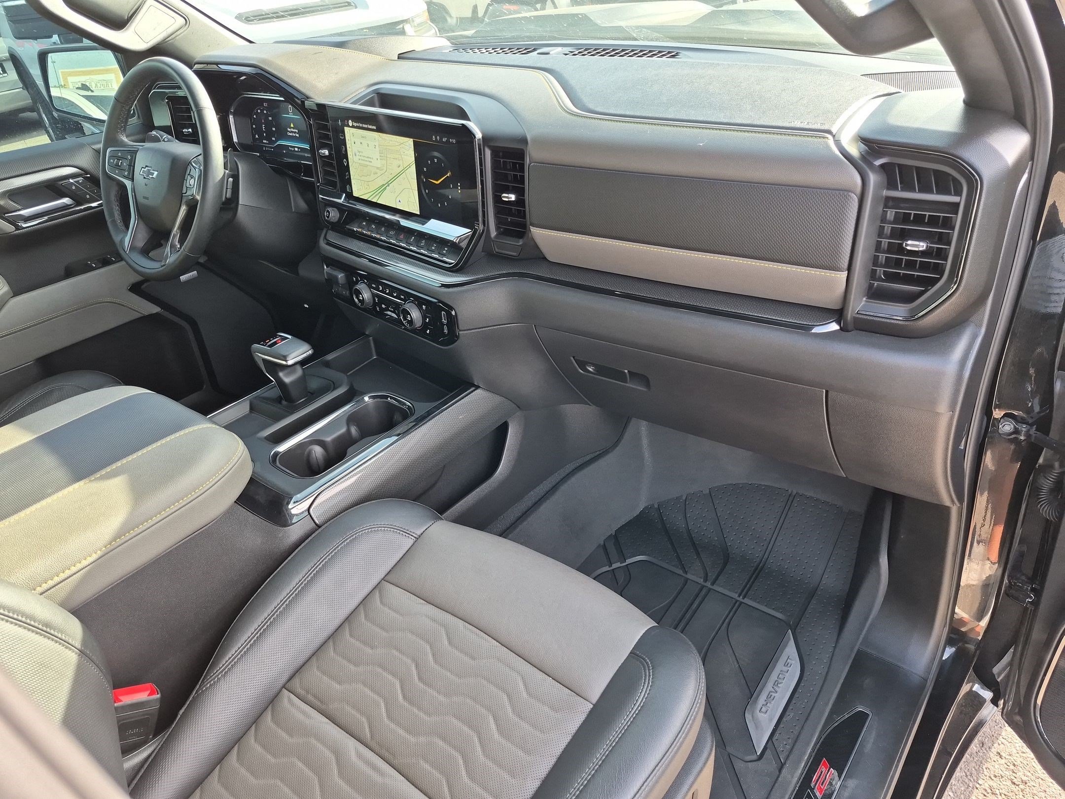 Used 2025 Black Chevrolet ZR2 image 33