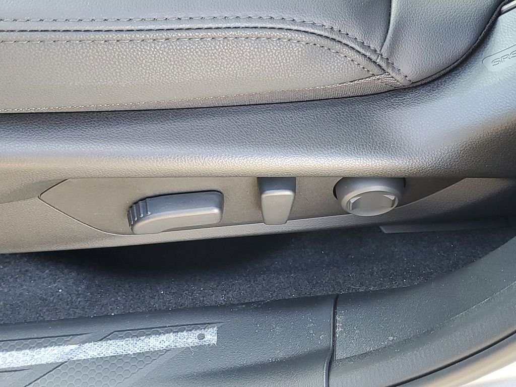 New 2026 ICE SILVER METALLIC Subaru Premium image 18