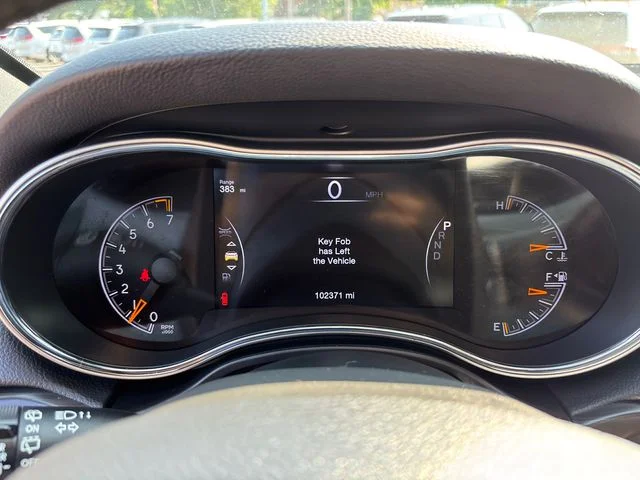 Used 2019 White Jeep Altitude image 18