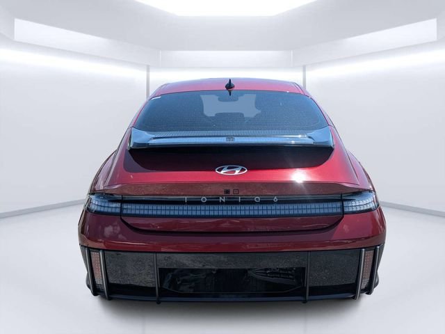 Used 2024 Red Hyundai SEL image 4