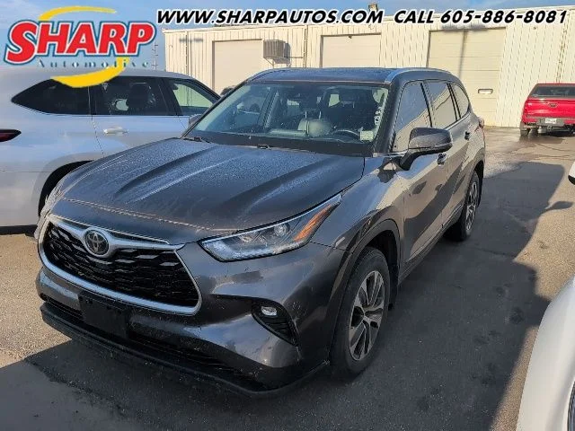 Used 2021 Gray Toyota XLE image 1