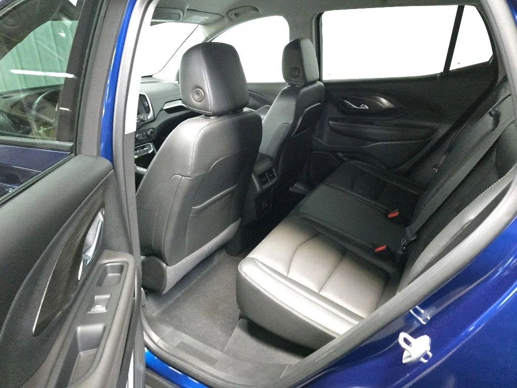 Used 2023 Blue GMC SLT image 30