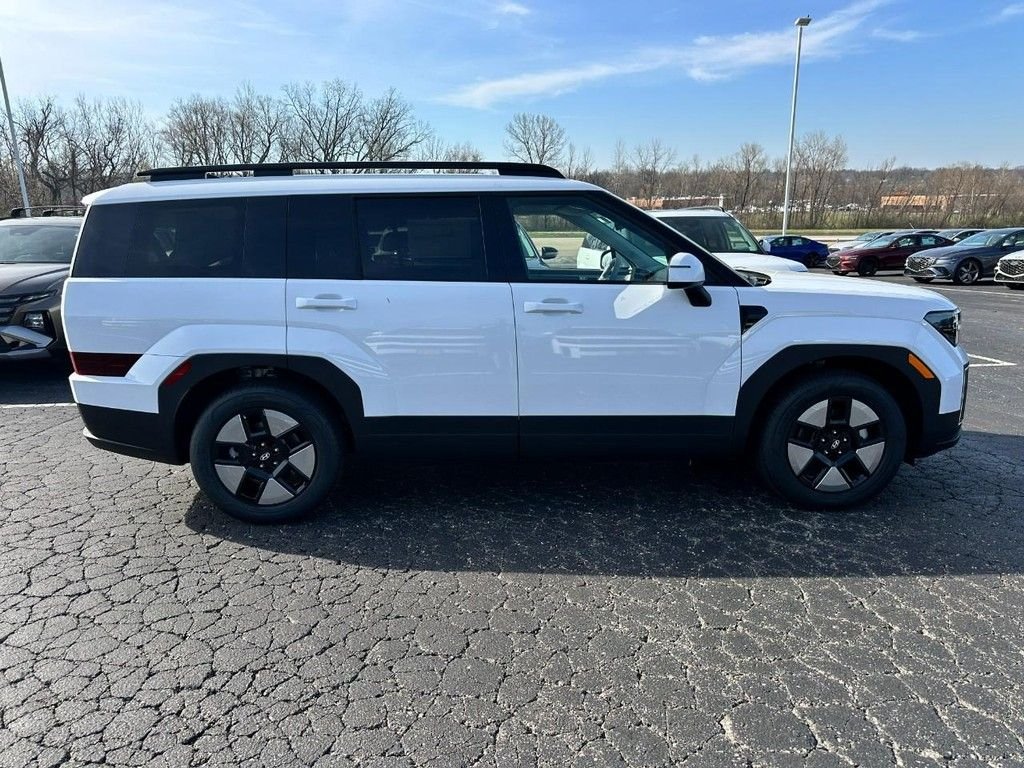 New 2026 White Hyundai SEL image 17