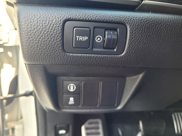 Used 2018  Honda Sport image 14