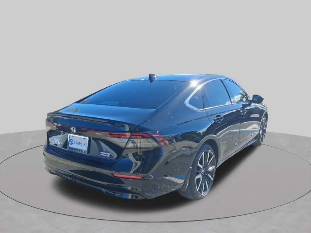 Used 2025 Black Honda Touring image 7