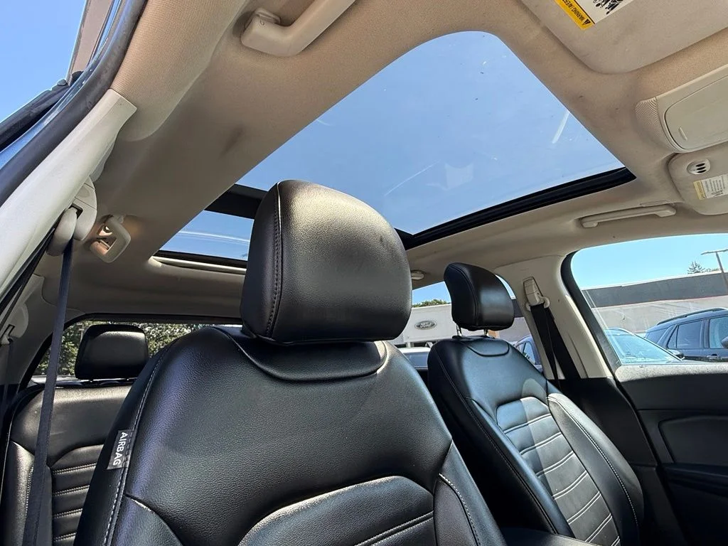 Used 2019 Blue Metallic Ford SEL image 33