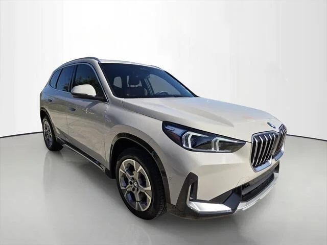 Used 2026 Dune Grey Metallic BMW xDrive28i image 7