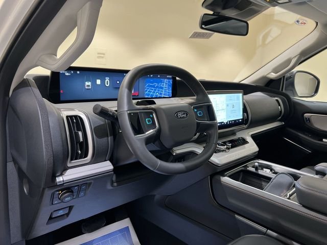 Used 2025 White Ford Active image 9