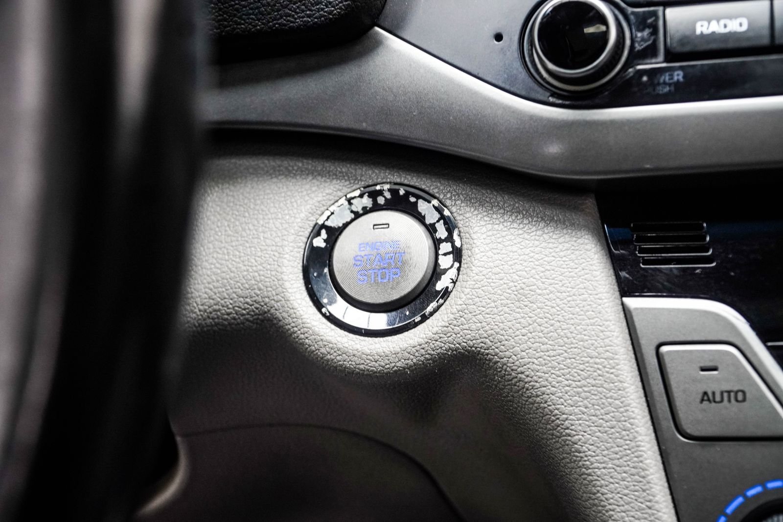 Used 2018 Gray Hyundai Value Edition image 22