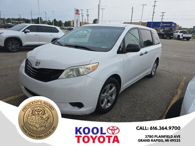 Used 2014  Toyota L image 1