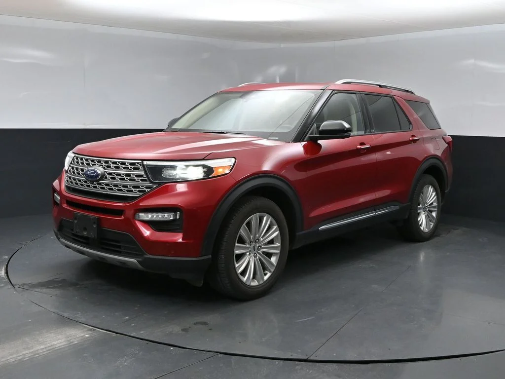 Used 2022 Red Ford Limited image 5
