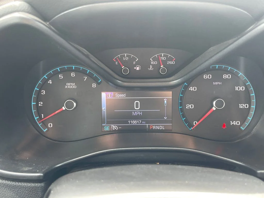 Used 2017 Gray Chevrolet Z71 image 30