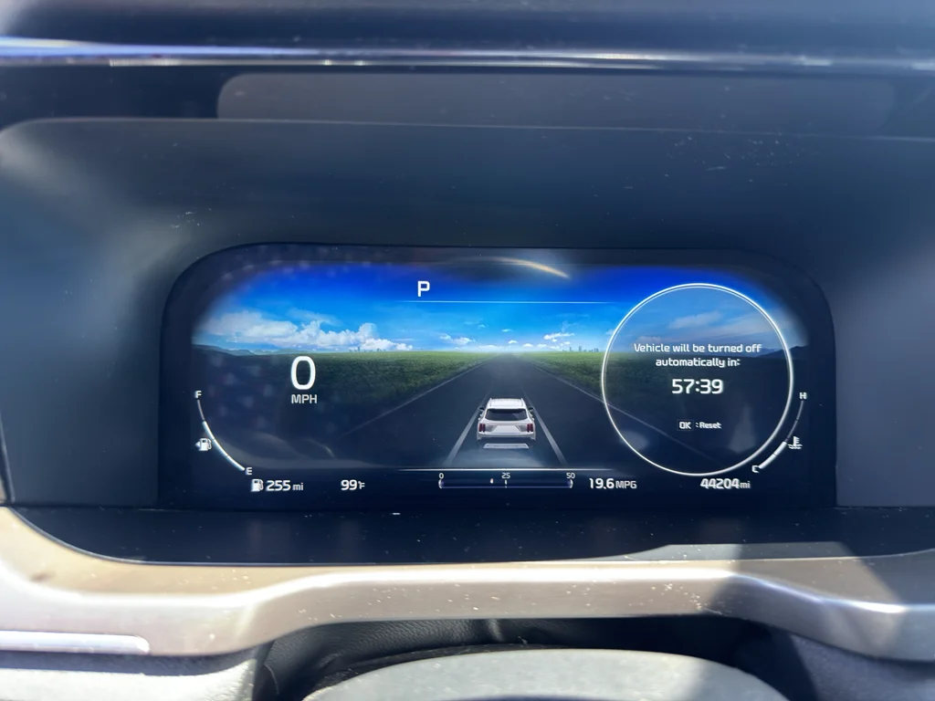 Used 2023 Glacial White Pearl Kia SX image 16
