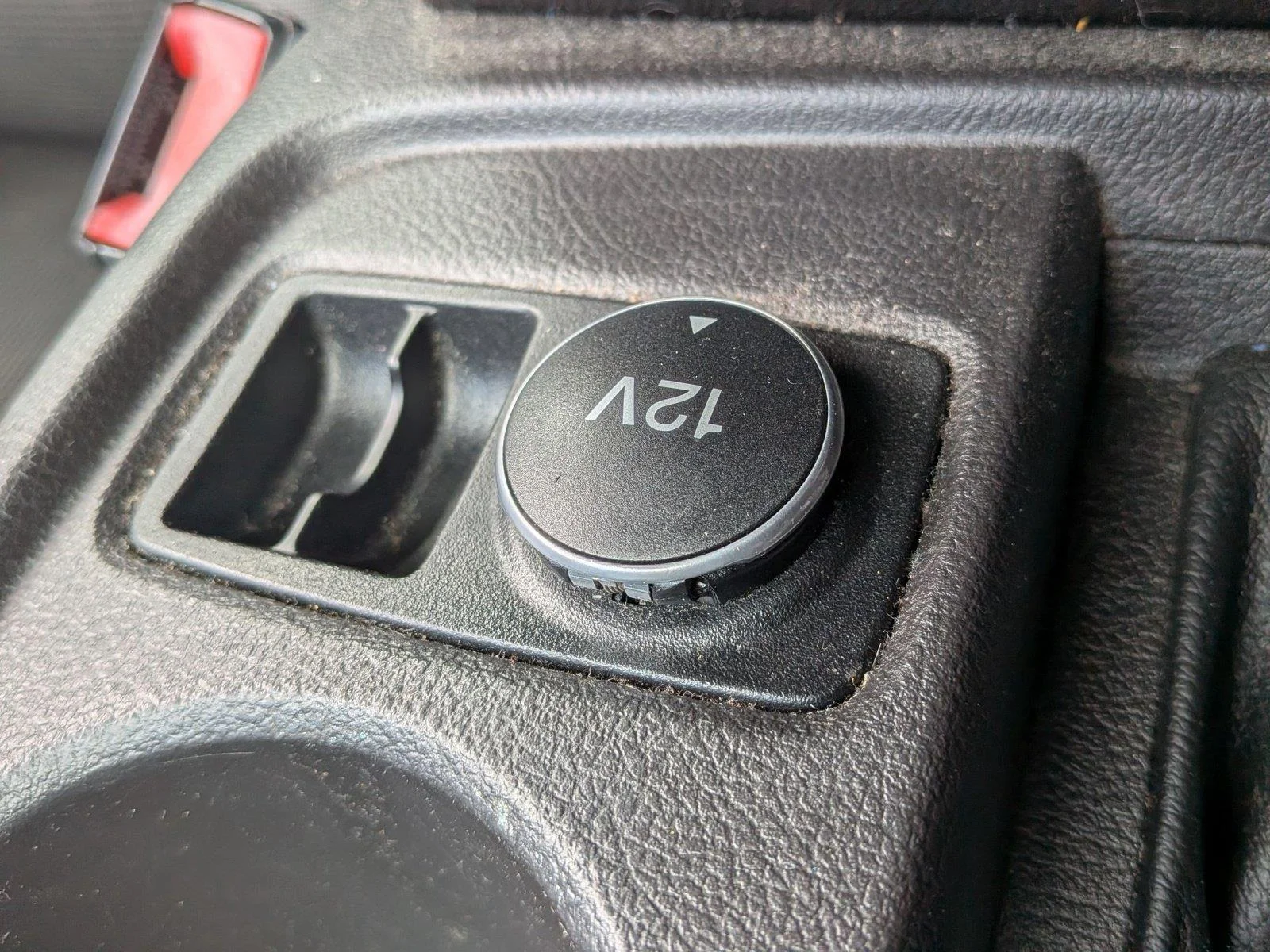 Used 2012 Sterling Gray Metallic Ford SE image 15