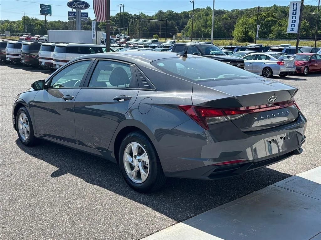 Used 2023 Hyundai Elantra SE with VIN KMHLL4AG0PU571218 for sale in Connelly Springs, NC