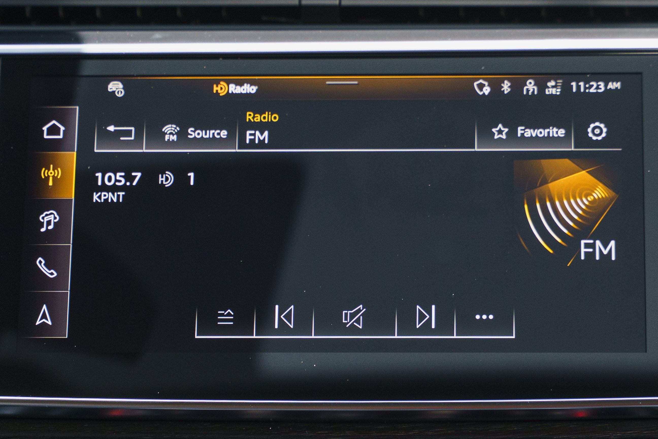New 2026 MYTHOS BLACK Audi Premium image 13