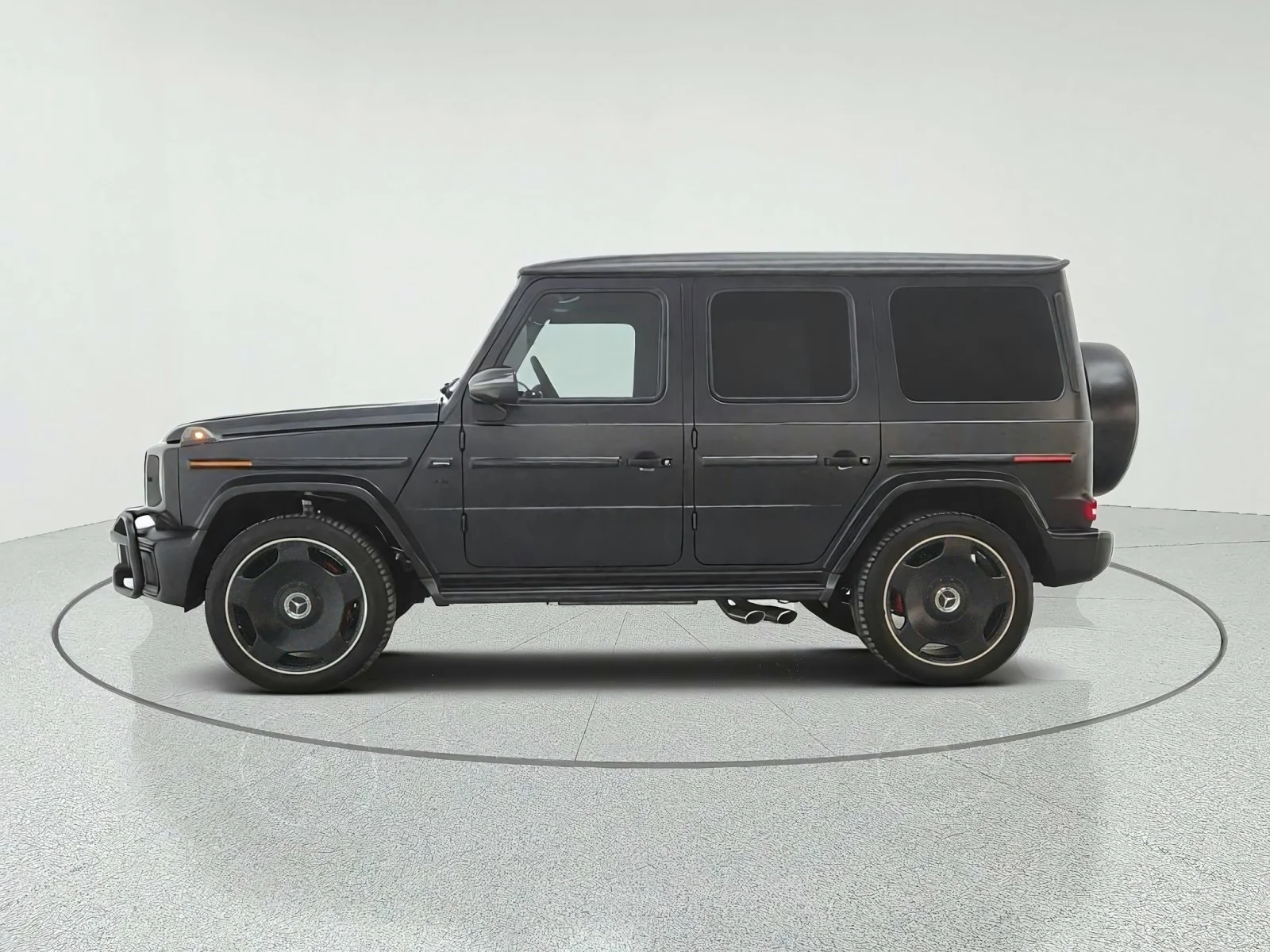 Certified Used 2025 MANUFAKTUR Night Black magno Mercedes-Benz AMG® G 63 SUV image 8