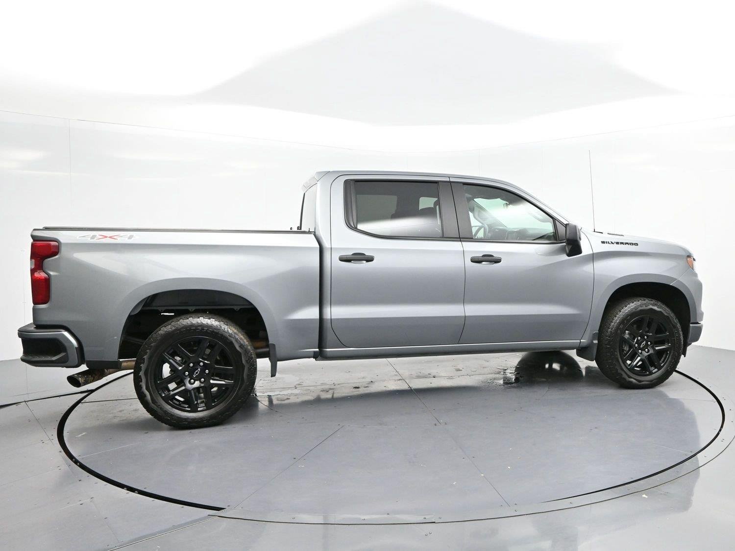 Used 2025 Sterling Gray Metallic Chevrolet Custom image 8