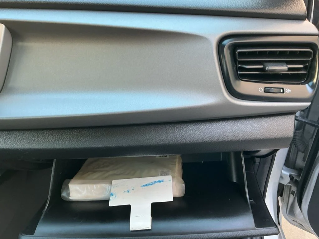 Used 2018 Silver Kia LX image 25