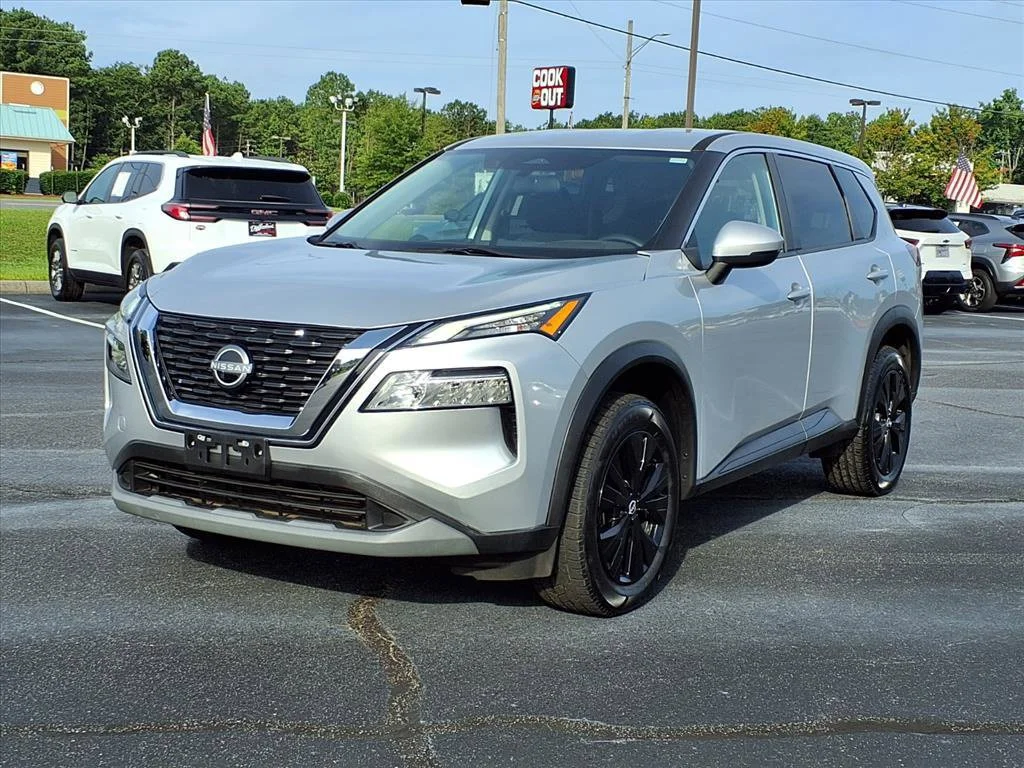 Used 2022 Silver Nissan SV Intelligent AWD image 1