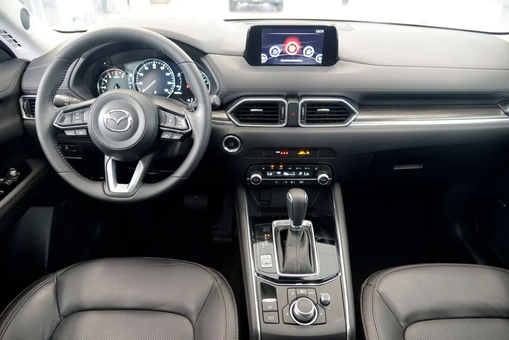 Used 2020 White Mazda Grand Touring image 17