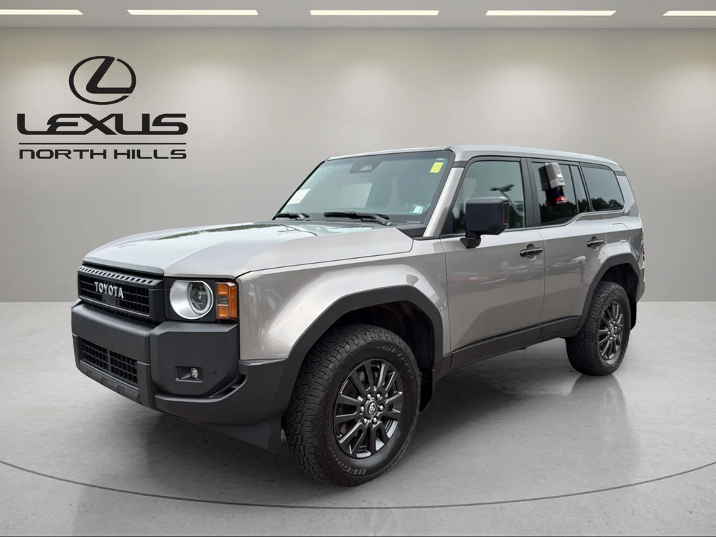 Used 2025  Toyota 1958 image 1