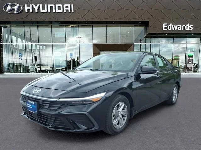 Certified Used 2024 Black Hyundai SE image 1