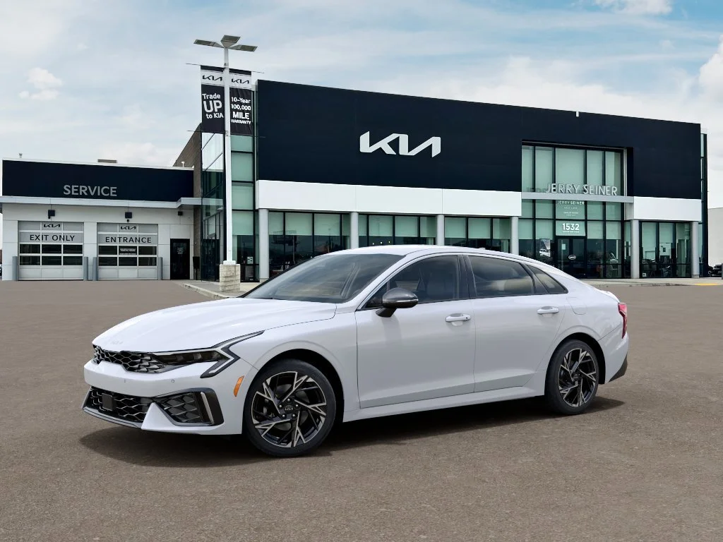 New 2026 Snow White Pearl Kia GT-Line image 3