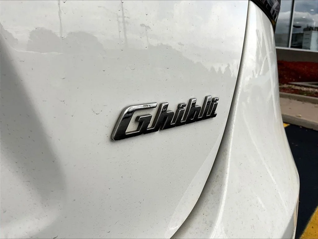 Used 2023 Bianco Maserati Modena Q4 image 23