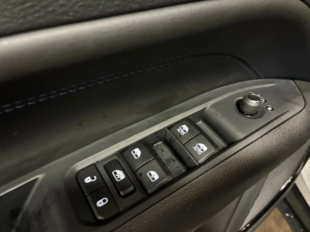 2025 Jeep Compass Latitude - Photo 12