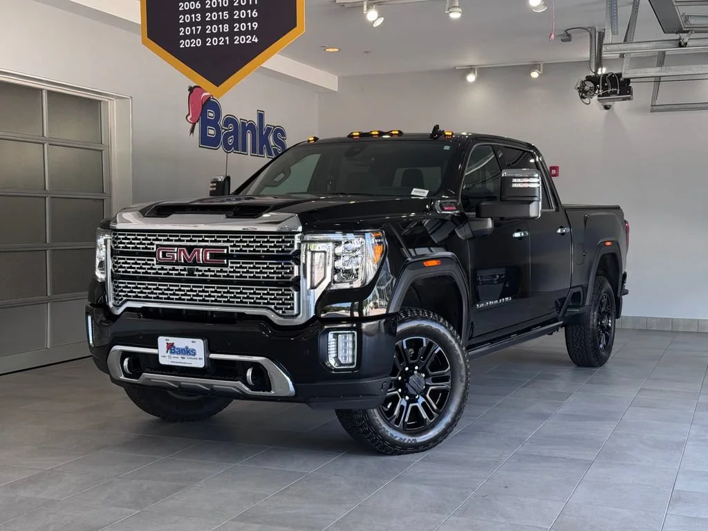 Certified Used 2023 Ebony Twilight Metallic GMC Denali image 2
