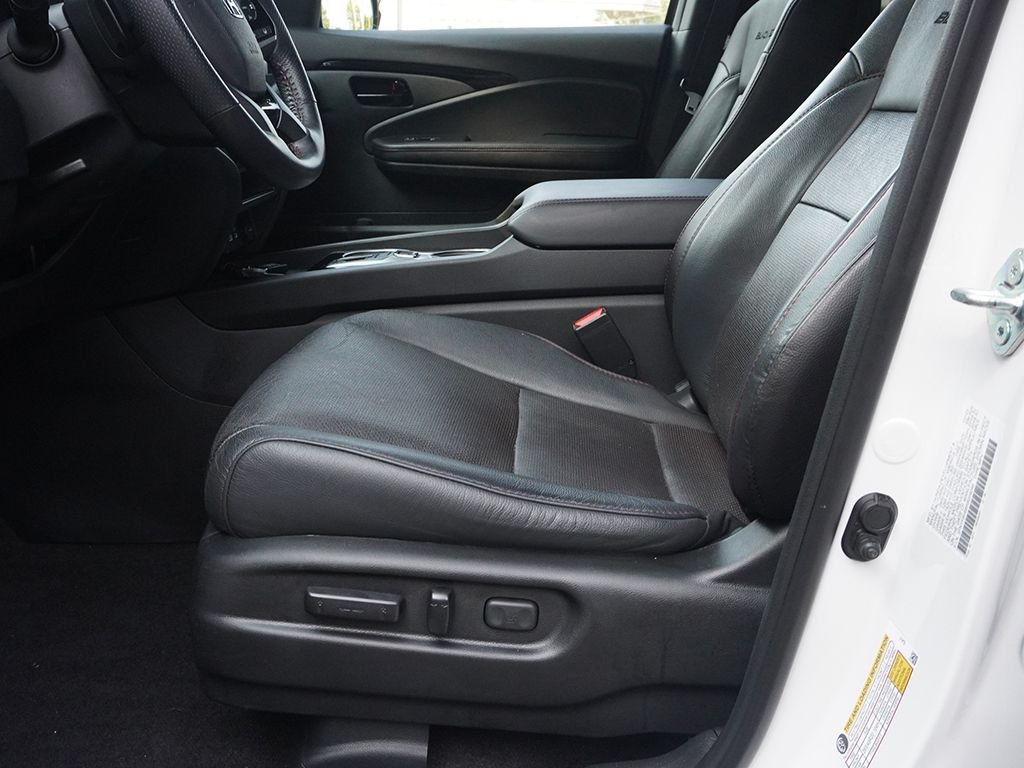 Used 2024 White Honda Black Edition image 28