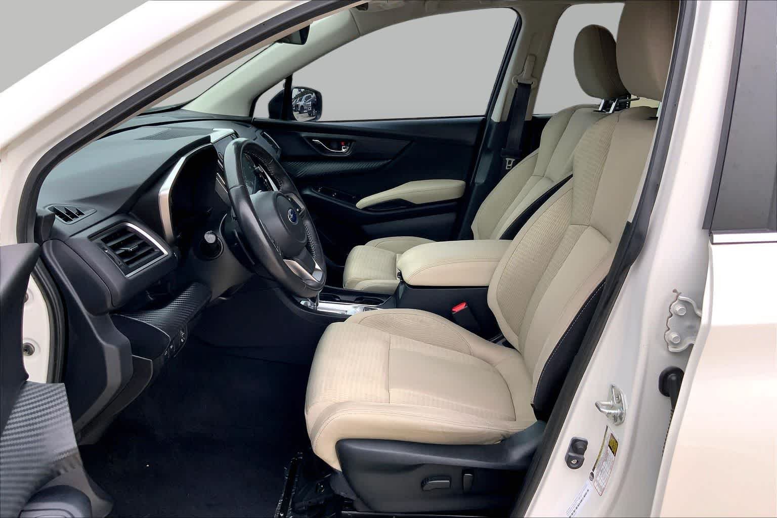Used 2023 Crystal White Pearl Subaru Premium image 8