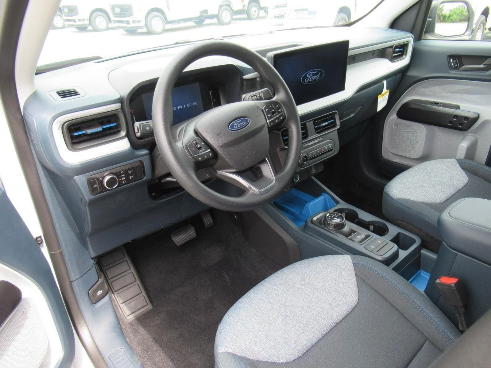 New 2026 Space White Metallic Ford XLT image 15