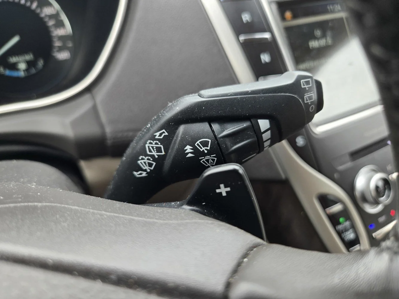 Used 2018 Blue Metallic LINCOLN Select image 21