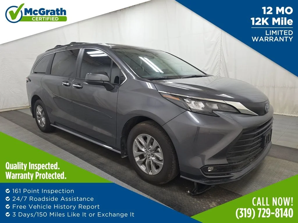 2025 Toyota Sienna XLE 8-Passenger Hybrid FWD's photo