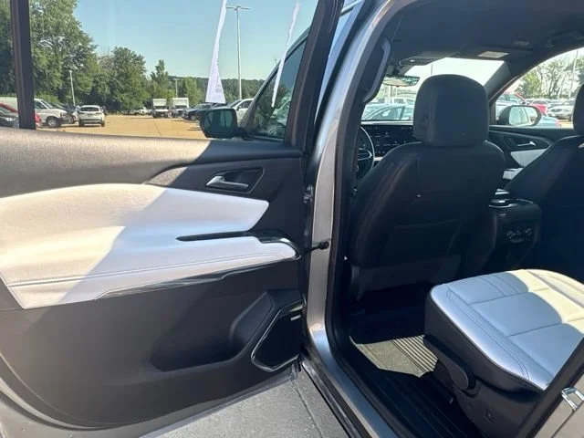 2026 Chevrolet Traverse High Country - Photo 31