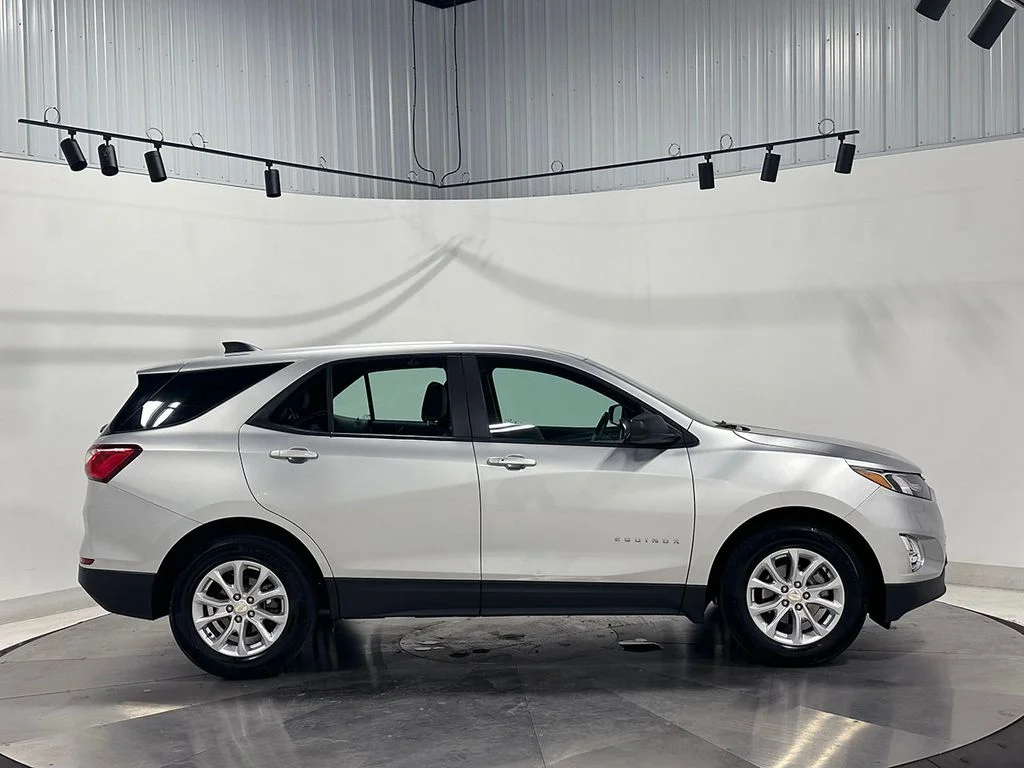 Used 2024 Blue Chevrolet LT image 10