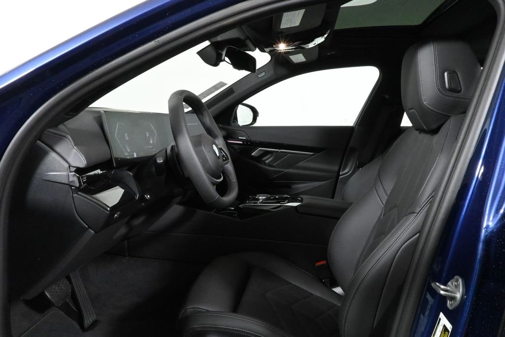 Used 2026 Blue BMW 530i xDrive image 3