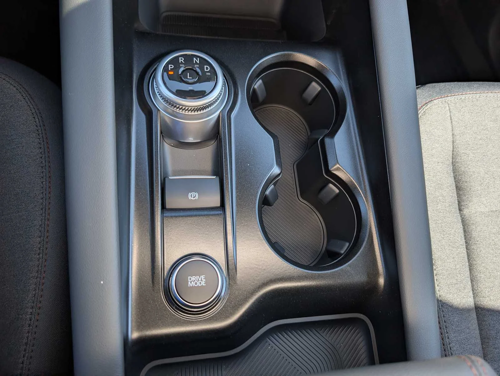 New 2026 Carbonized Gray Metallic Ford Active image 23