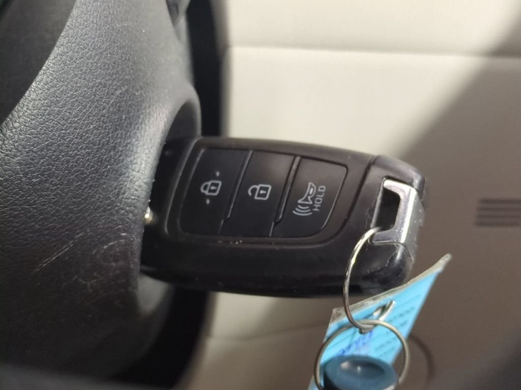2024 Hyundai Tucson SE - Photo 35