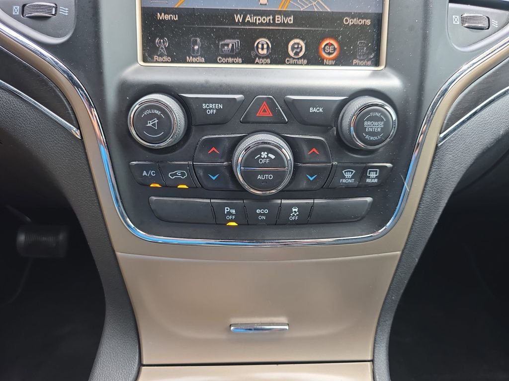 Used 2015 Black Jeep Limited image 24