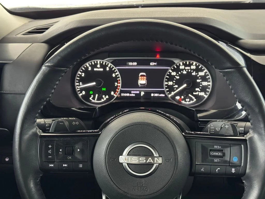 Used 2022 Gray Nissan SL image 35