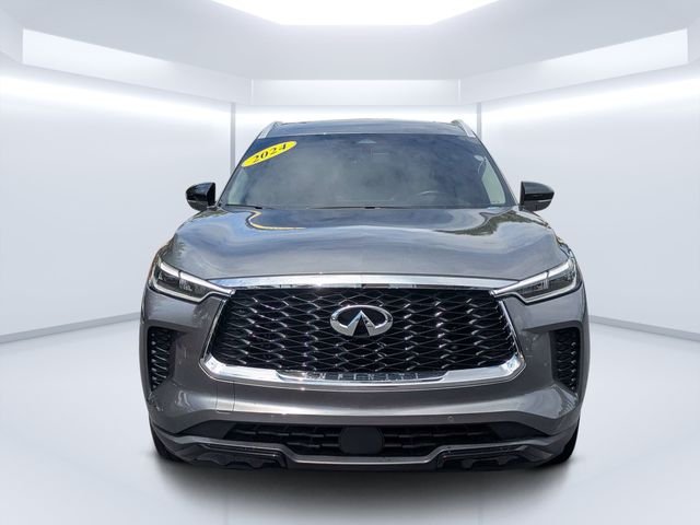 Certified Used 2024 Gray INFINITI LUXE image 8
