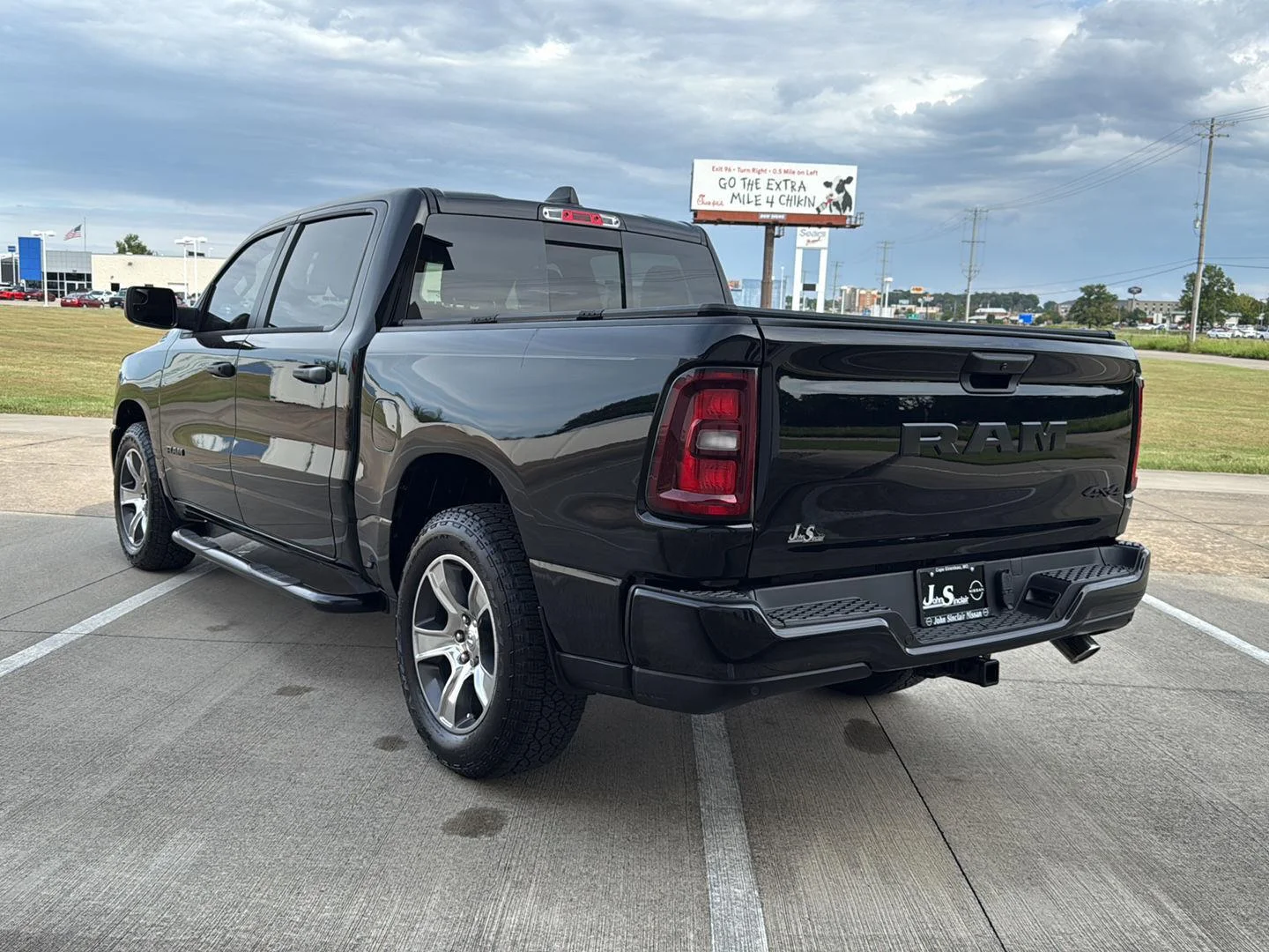 Used 2025 Diamond Black Crystal Pearlcoat Ram Tradesman image 5