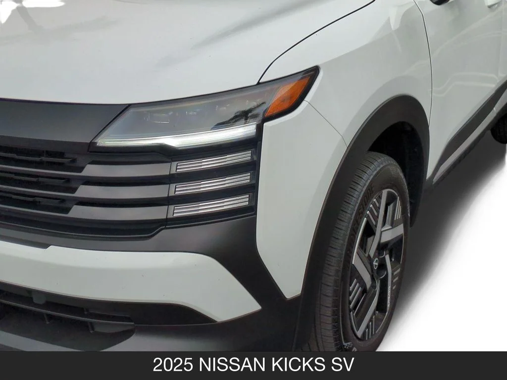 Used 2025 White Nissan SV image 10