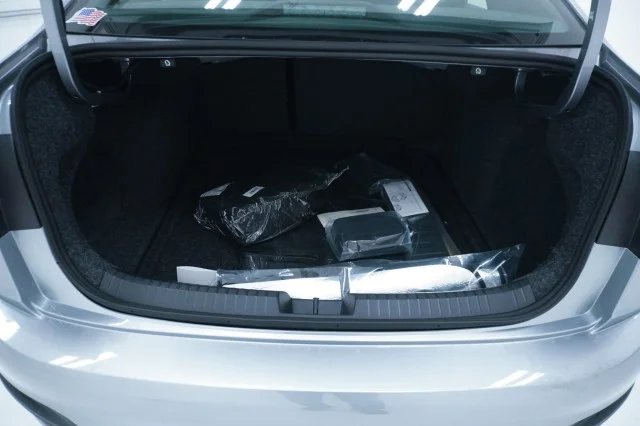2026 Volkswagen Jetta Sport - Photo 8
